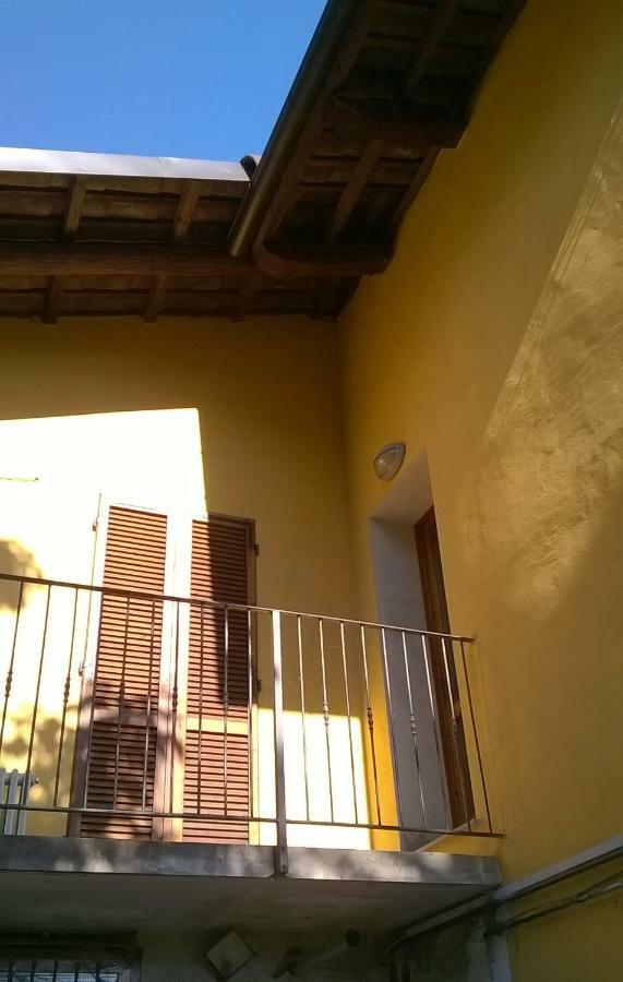 Apartmán Casa In Langa Alba  Exteriér fotografie