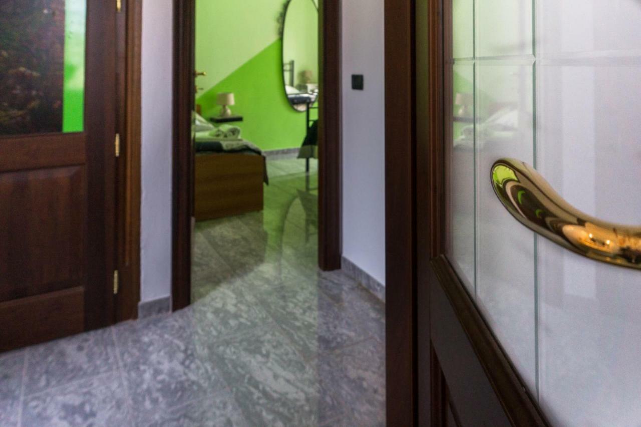 Apartmán Casa In Langa Alba  Exteriér fotografie
